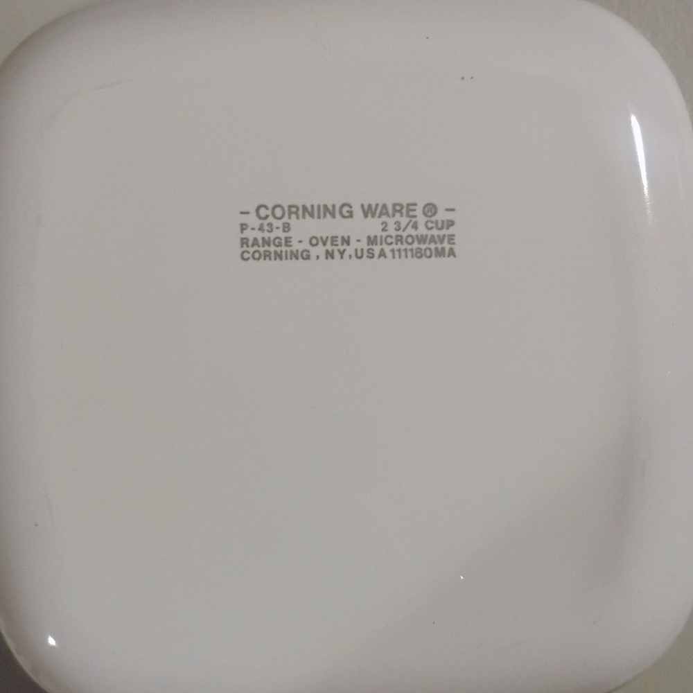 Corningware White Baking Dish with Vegetable Design - Picture 8 of 8